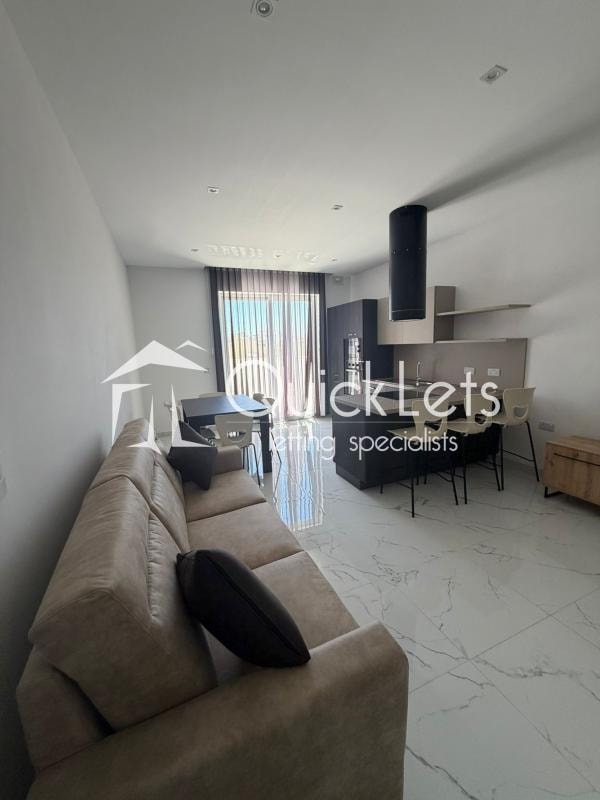 2 Bedroom Ensuite Penthouse for Long Let in Żurrieq - €1,500/month