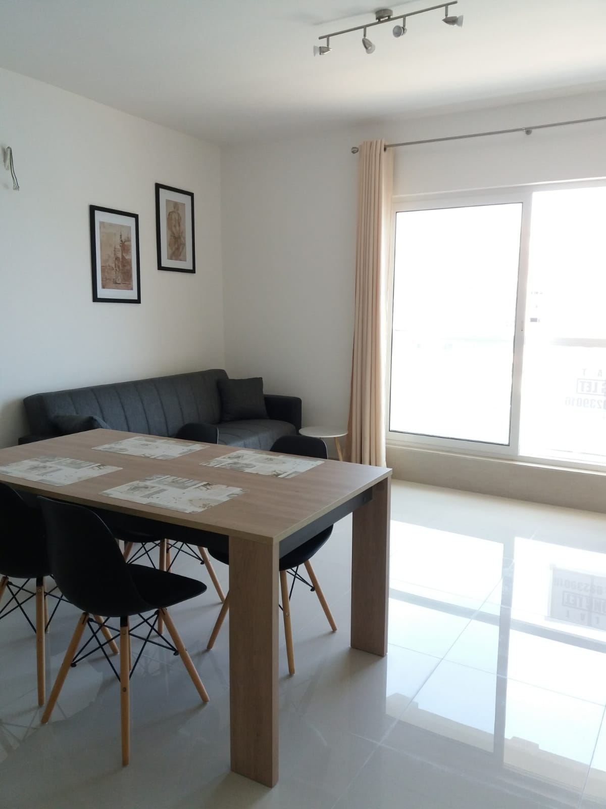 Stunning Seafront 2-Bedroom Apartment in St Julians photo 3