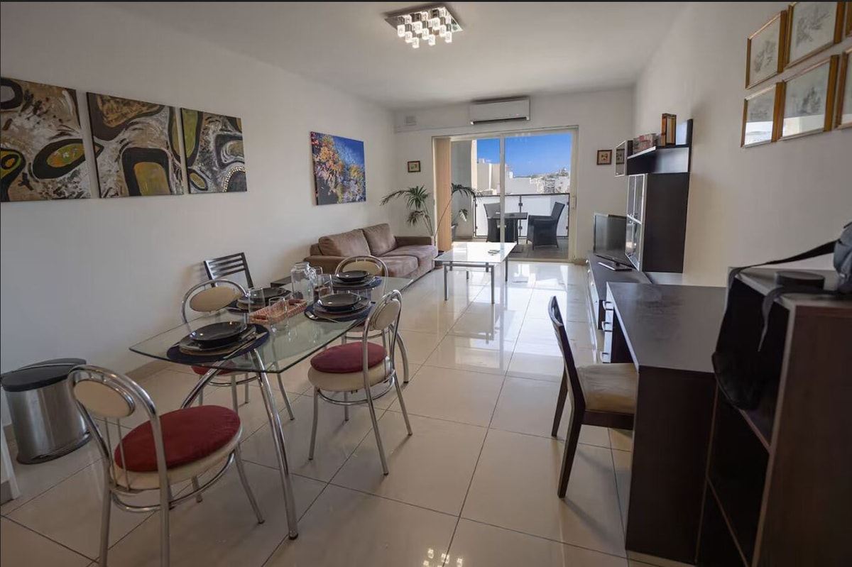 1 Bedroom Apartment for Long Let in Gżira - €1,499/month photo 3