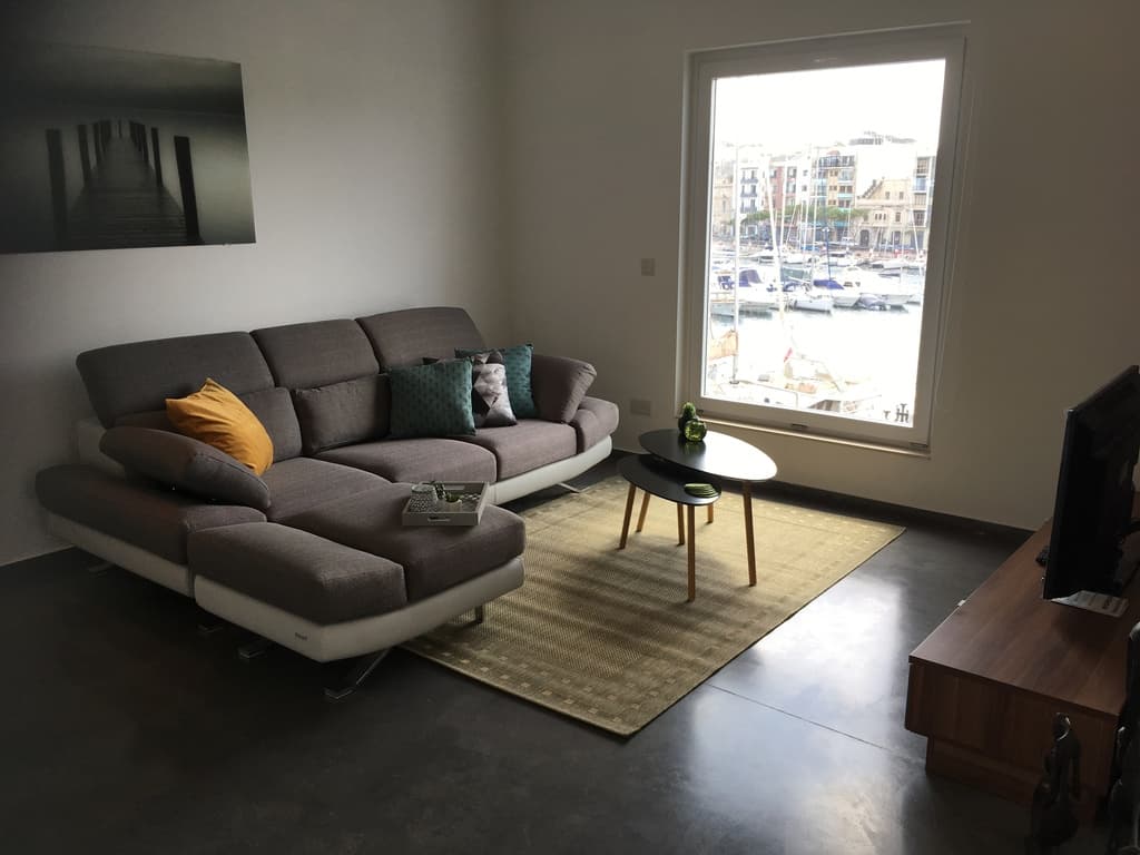 3 Bedroom Apartment for Long Let in Ta' Xbiex - €4,000/month