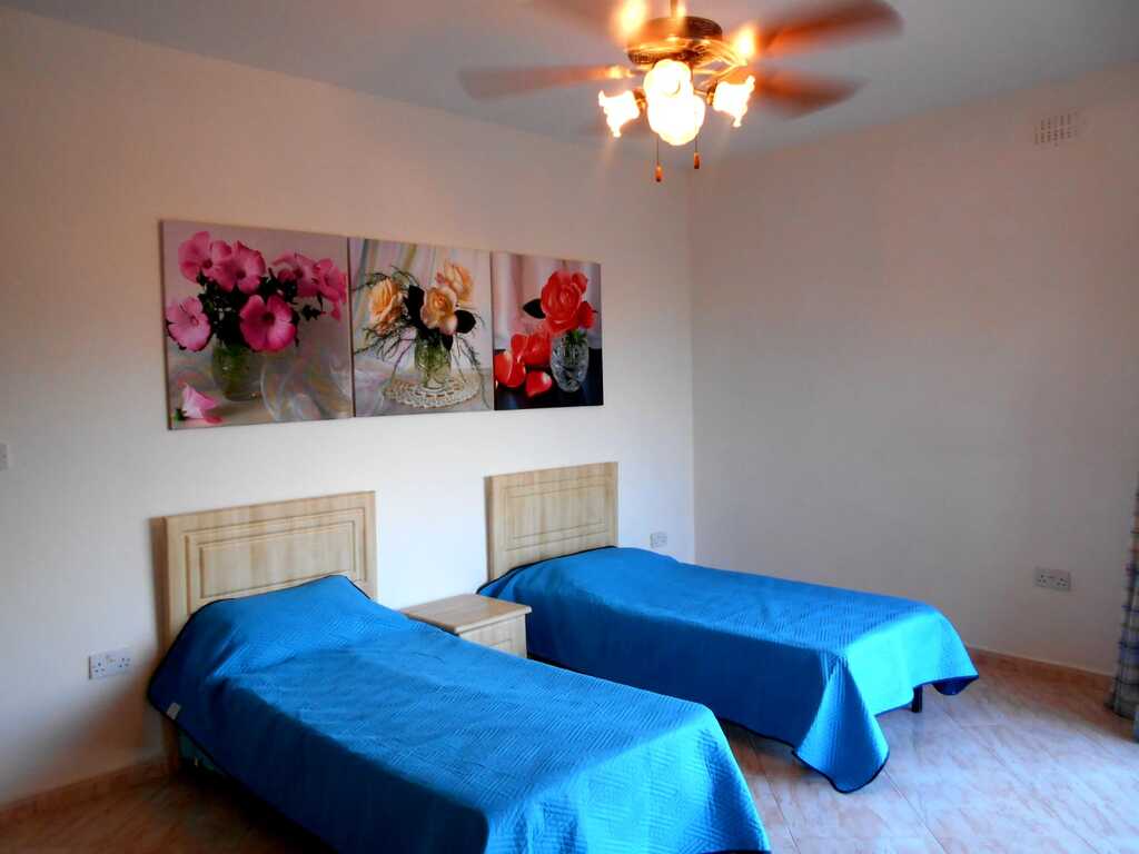 3 Bedroom Ensuite Apartment for Long Let in Marsaskala - €1,500/month photo 7