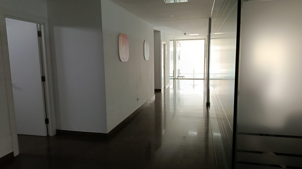 Office for Long Let in Naxxar - €1,000/month photo 4