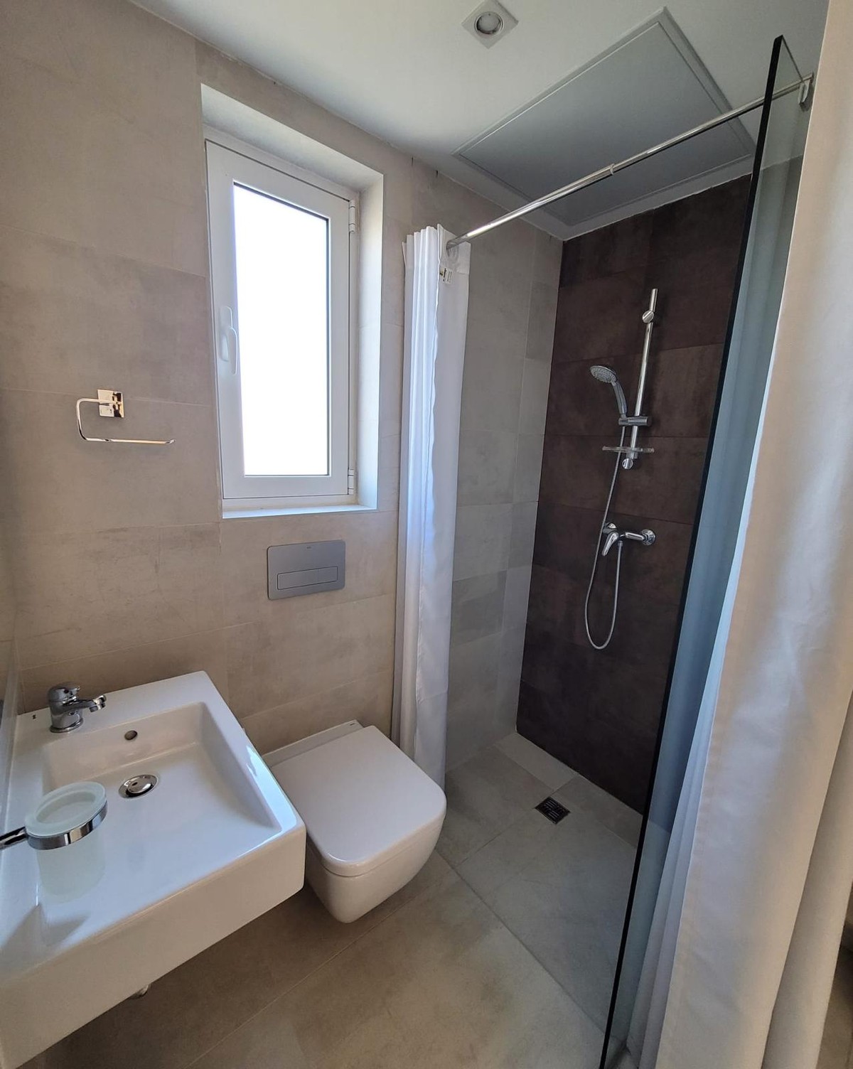 Stunning Seafront 2-Bedroom Apartment with A Large Terrace in Sliema photo 9