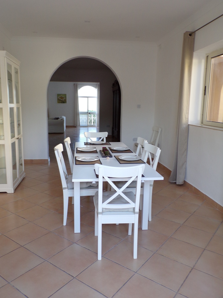 6 Bedroom Villa for Long Let in Madliena - €6,000/month photo 5