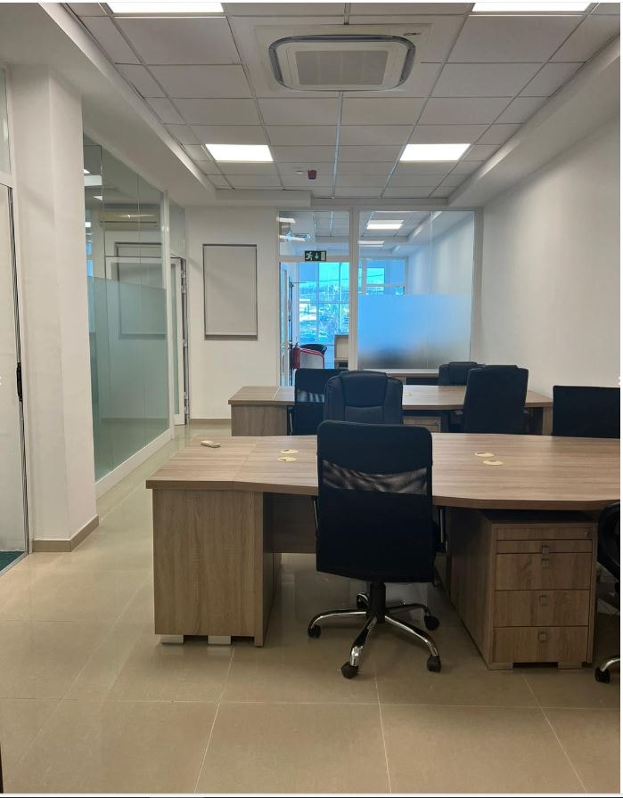 Office for Long Let in Gżira - €4,500/month photo 17