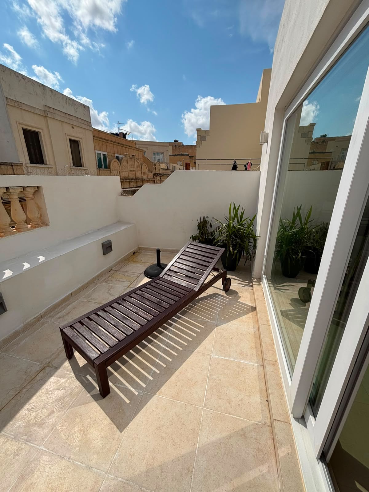 Beautifully Converted 3-Bedroom Townhouse in Sliema photo 11