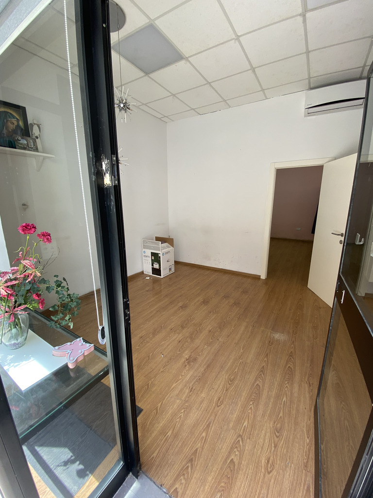 Shop for Long Let in Gżira - €1,200/month photo 2