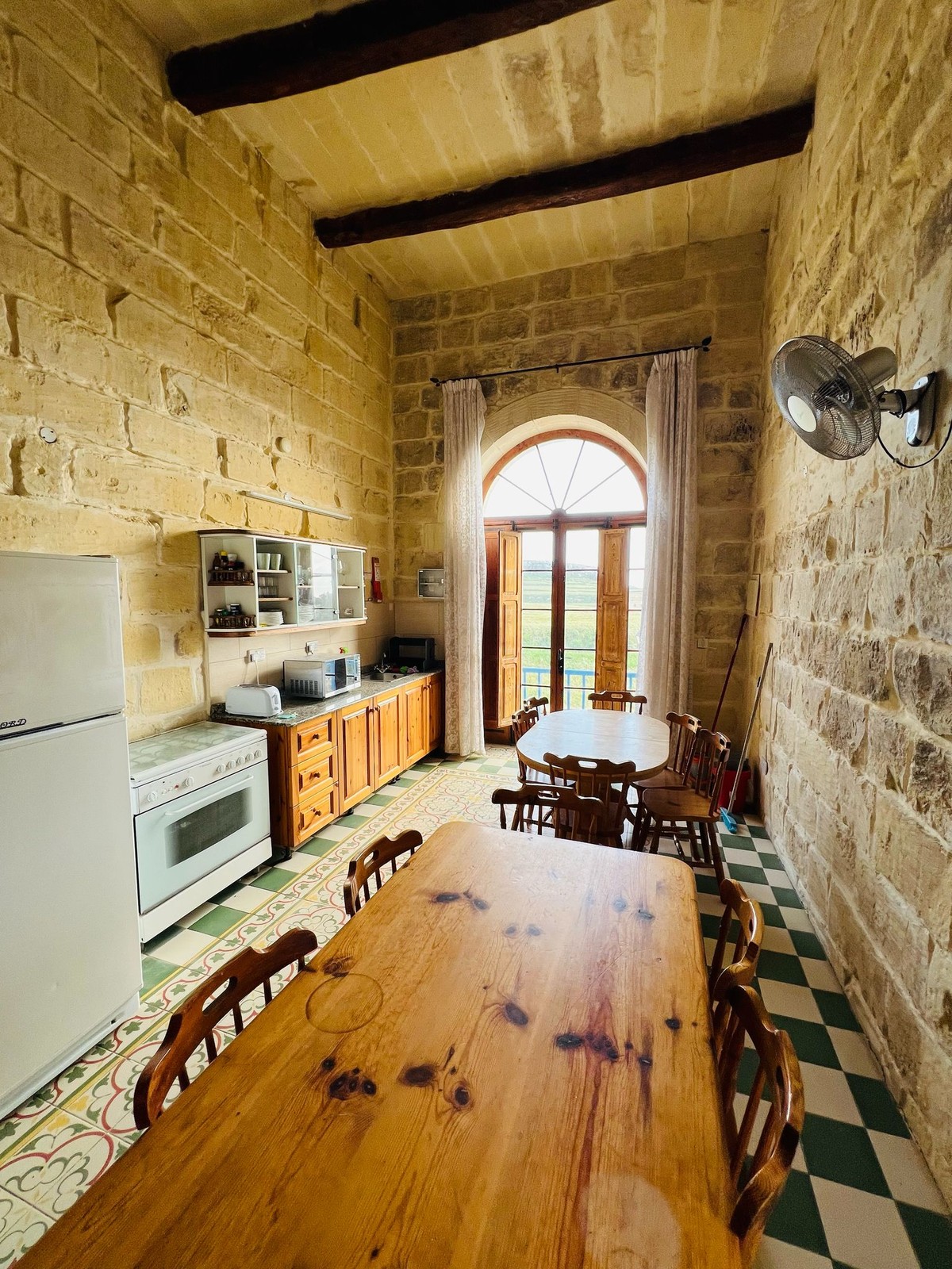 Magnificent 5-Bedroom Farmhouse with Pool in San Lawrenz, Gozo photo 5