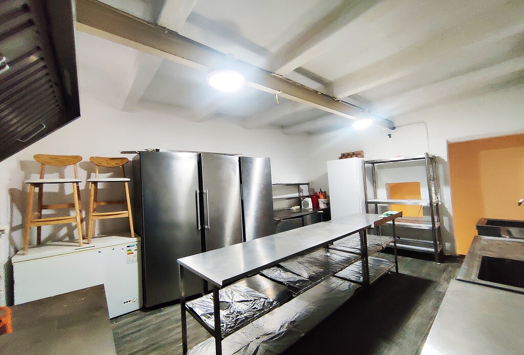 Restaurant/Bar for Long Let in Bormla - €1,170/month photo 4