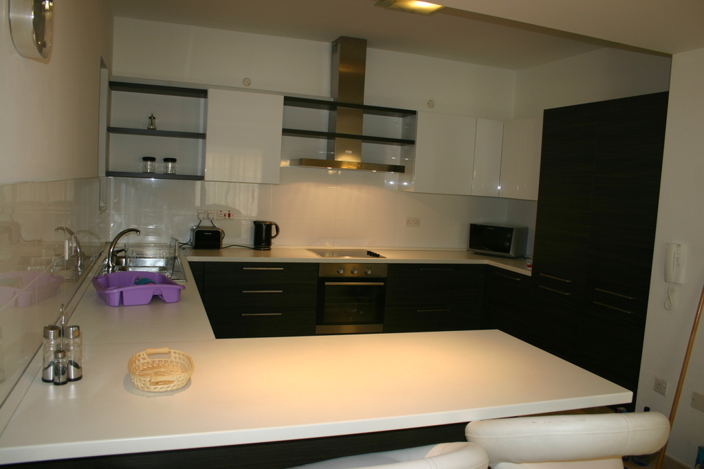 3 Bedroom Apartment for Long Let in Sliema - €2,200/month photo 3