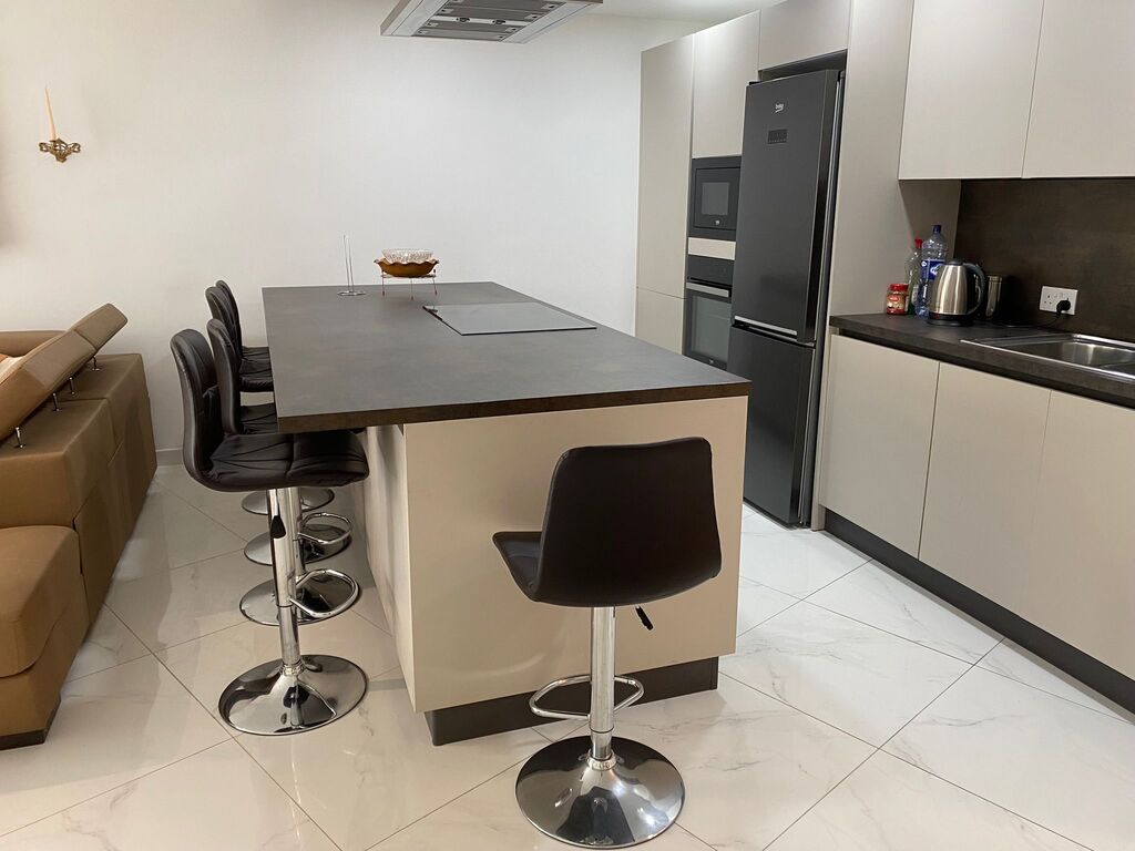 3 Bedroom Maisonette for Long Let in Swieqi - €3,000/month photo 5
