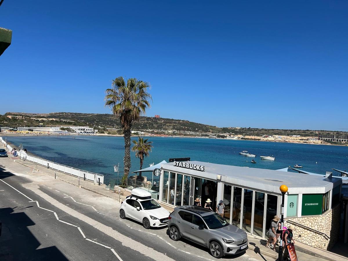Stunning Seafront 3-Bedroom Apartment with Beautiful Views in Ghadira Mellieha