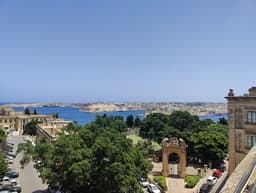 2 Bedroom Apartment for Long Let in Floriana - €2,500/month