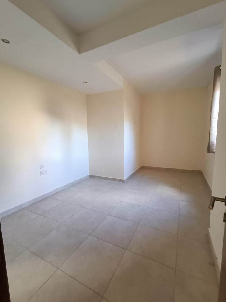 3 Bedroom Terraced House for Long Let in Baħar iċ-Ċagħaq - €2,300/month photo 12