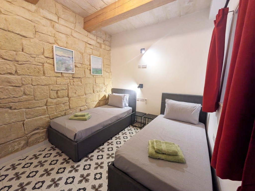 5 Bedroom House of Character for Long Let in Naxxar - €5,000/month photo 8