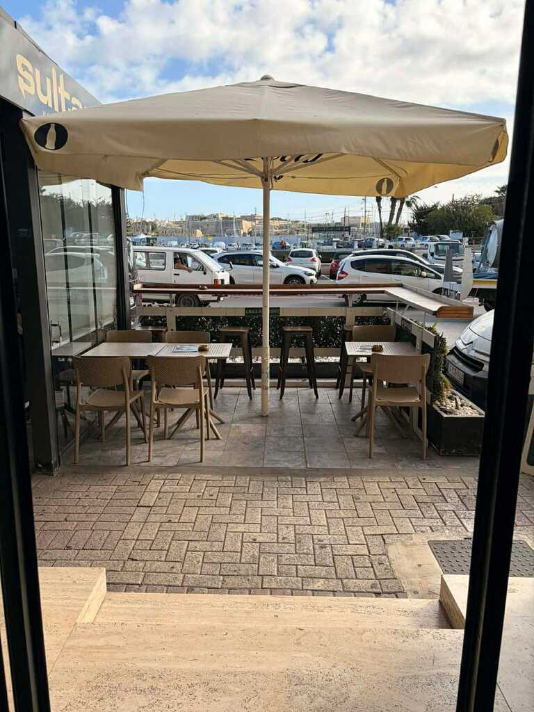 Restaurant/Bar for Long Let in Gżira - €4,050/month
