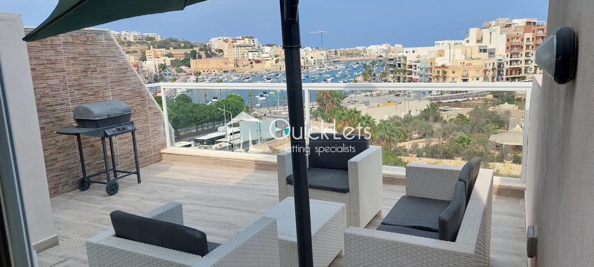 2 Bedroom Penthouse for Long Let in Marsaskala - €1,650/month