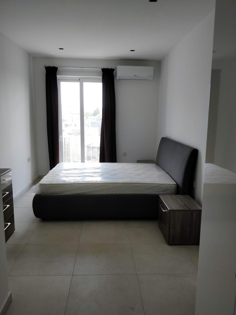 2 Bedroom Penthouse for Long Let in Paola - €1,750/month photo 14