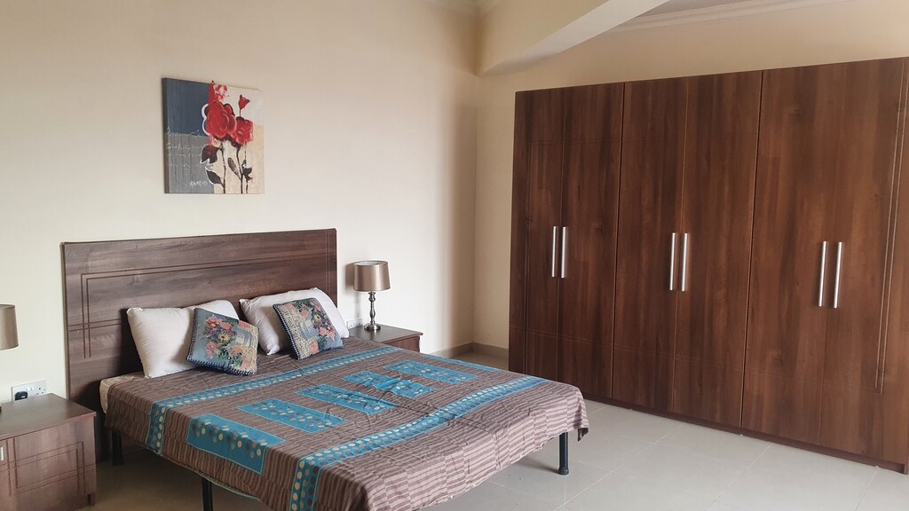 1 Bedroom Penthouse for Long Let in Qawra - €900/month photo 9