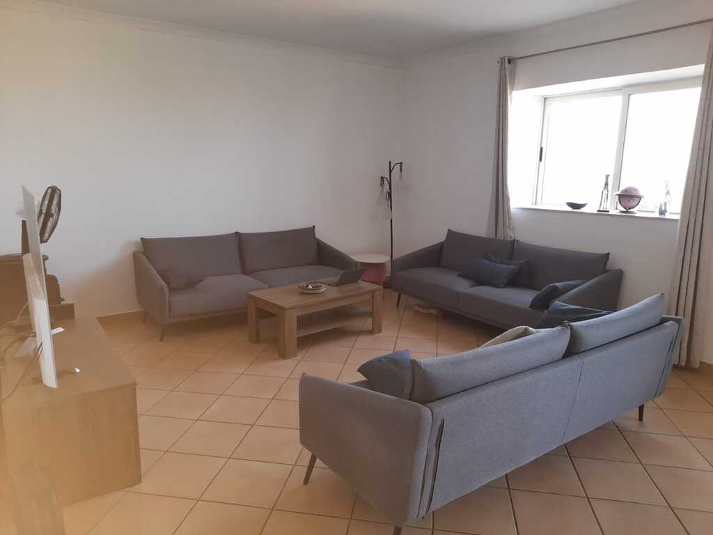 6 Bedroom Villa for Long Let in Madliena - €6,000/month photo 13
