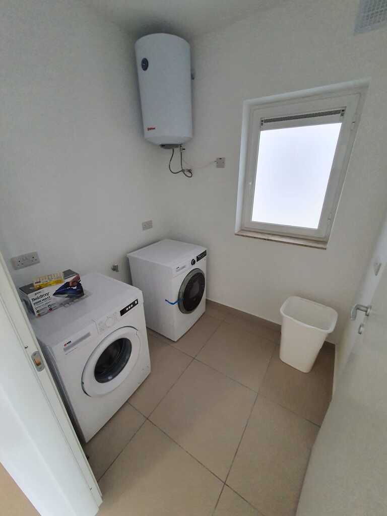 3 Bedroom Maisonette for Long Let in Swieqi - €2,000/month photo 3