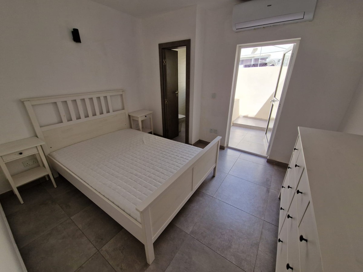 Designer Finished 1-Bedroom Townhouse with Beautiful Terrace in Sliema photo 6