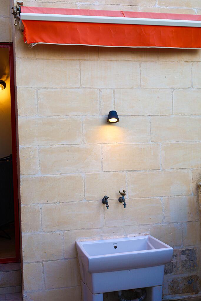 3 Bedroom Townhouse for Long Let in Bormla - €1,800/month photo 16