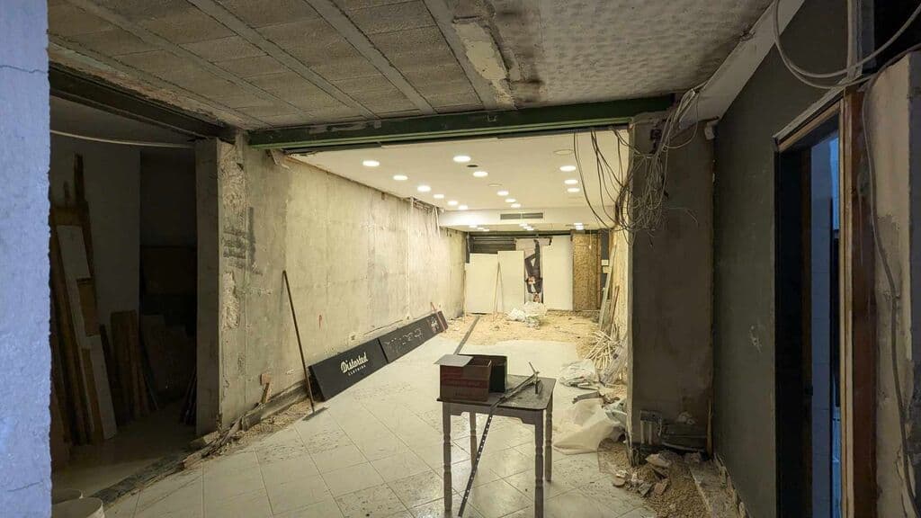 Shop for Long Let in Mosta - €2,000/month