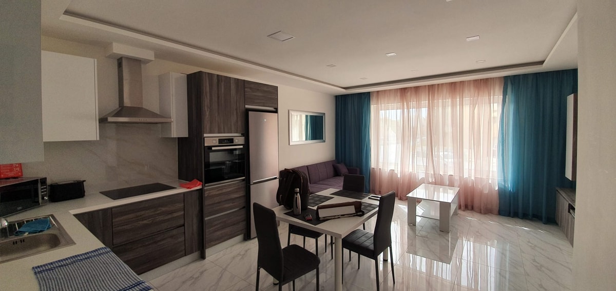 Modern 2 bedroom maisonette photo 3