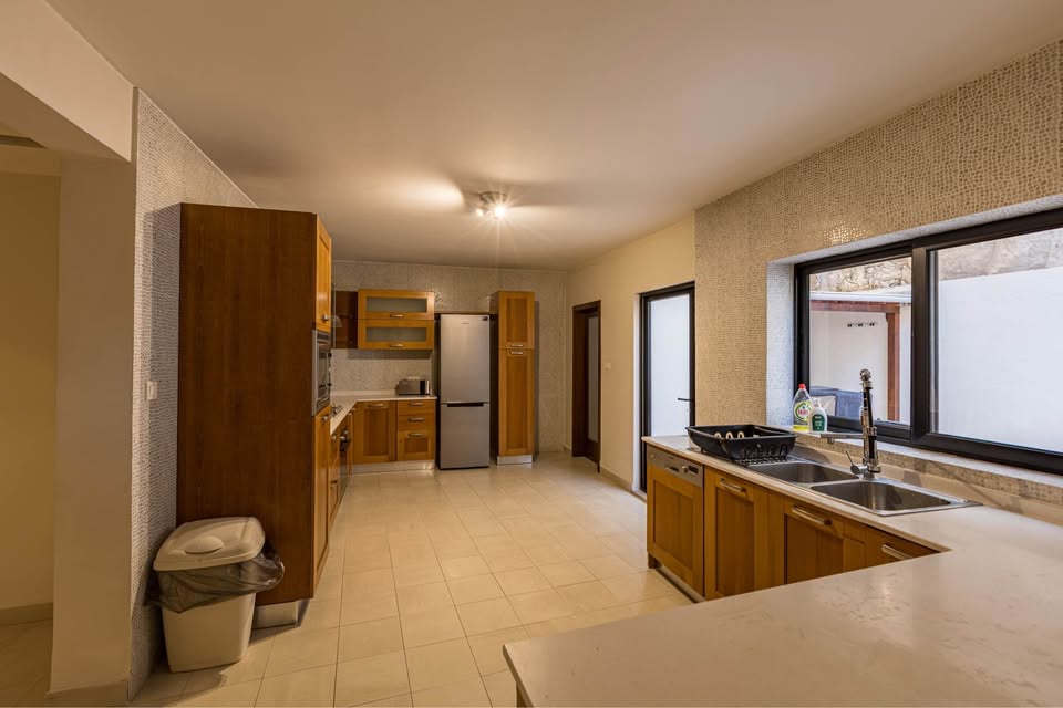 Spacious 4-Bedroom Duplex Maisonette with Large Terraces & 2.5-Car Garage in Kappara photo 3
