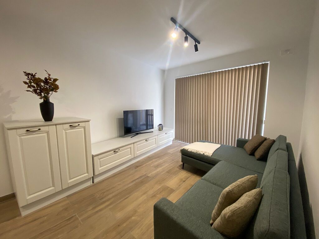 2 Bedroom Apartment for Long Let in Għajnsielem - €875/month