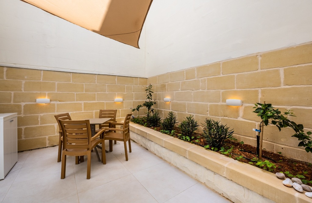1 Bedroom Maisonette for Long Let in Mellieħa - €1,350/month photo 9