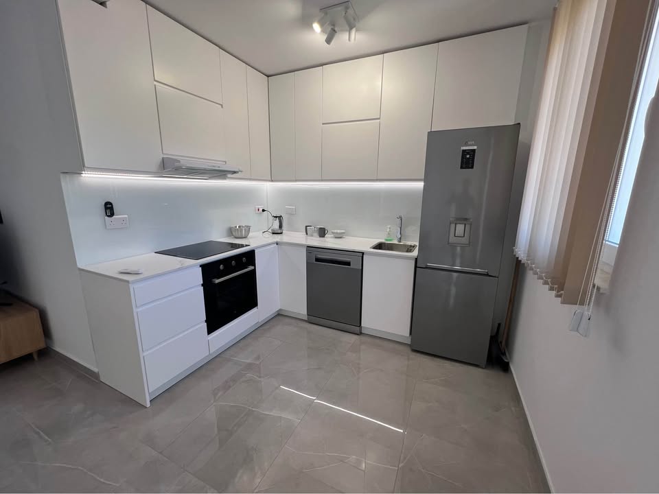 Modern 2-Bedroom Apartment with Harbour Views in Gzira photo 4