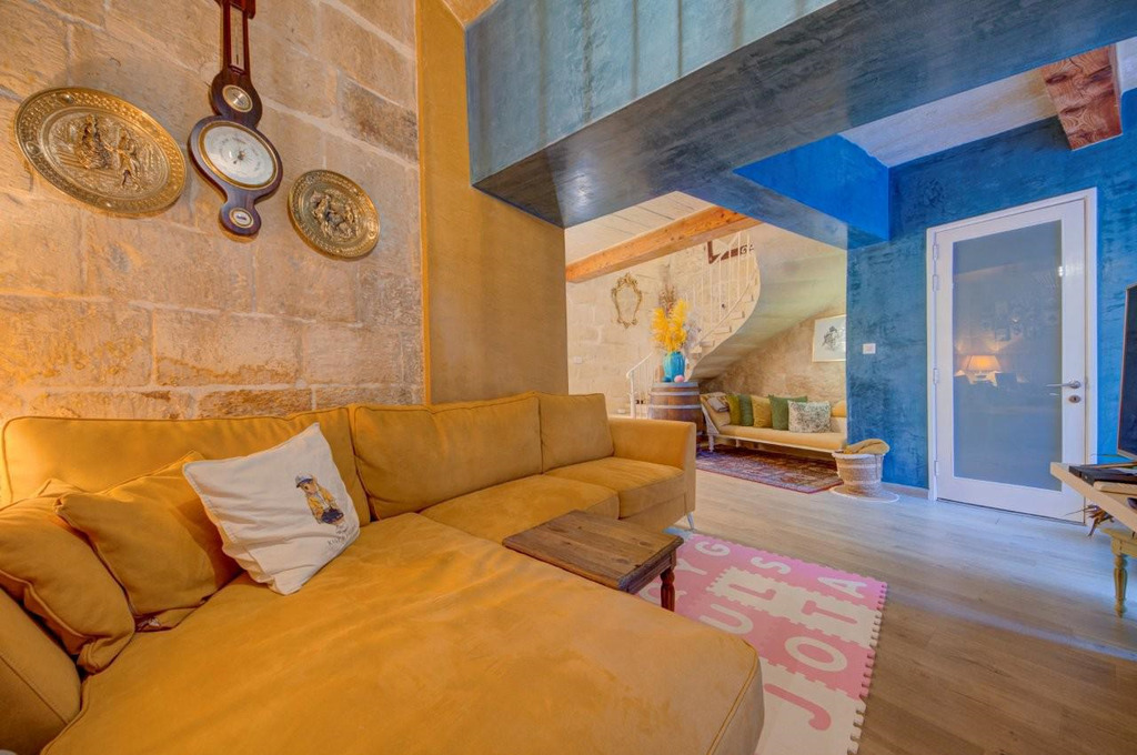 3 Bedroom House of Character for Long Let in Siġġiewi - €3,000/month photo 9