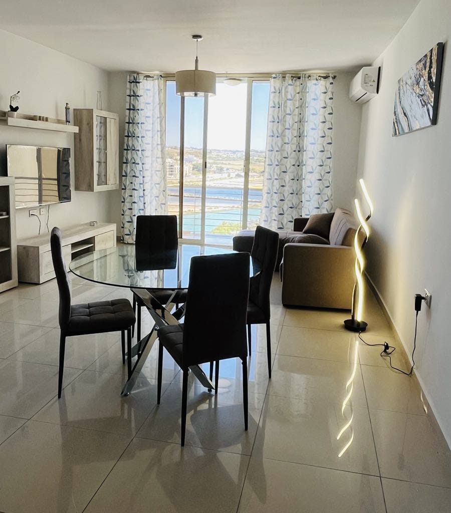 2 Bedroom Penthouse for Long Let in Qawra - €1,600/month photo 5
