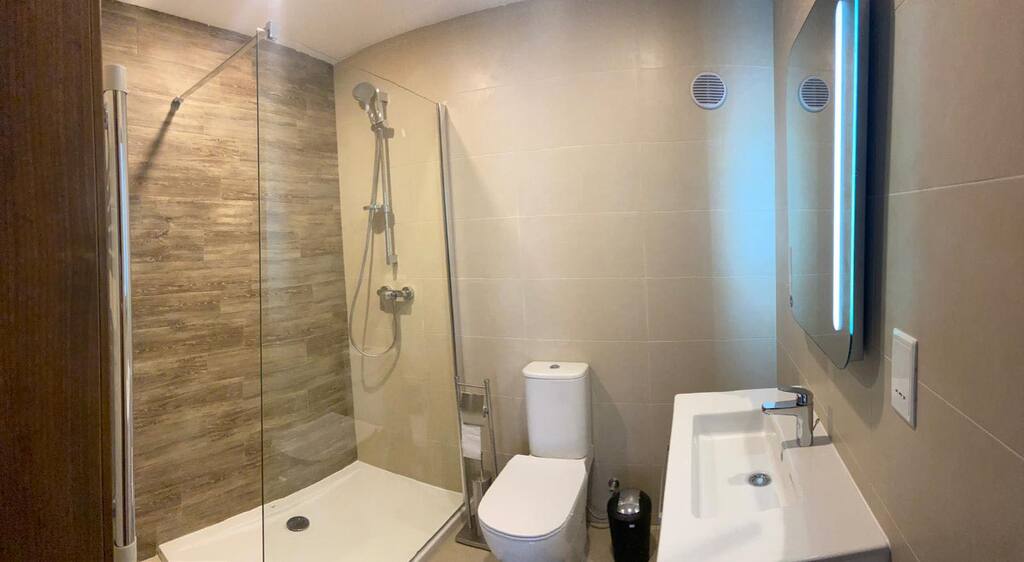 3 Bedroom Apartment for Long Let in Qawra - €1,800/month photo 12