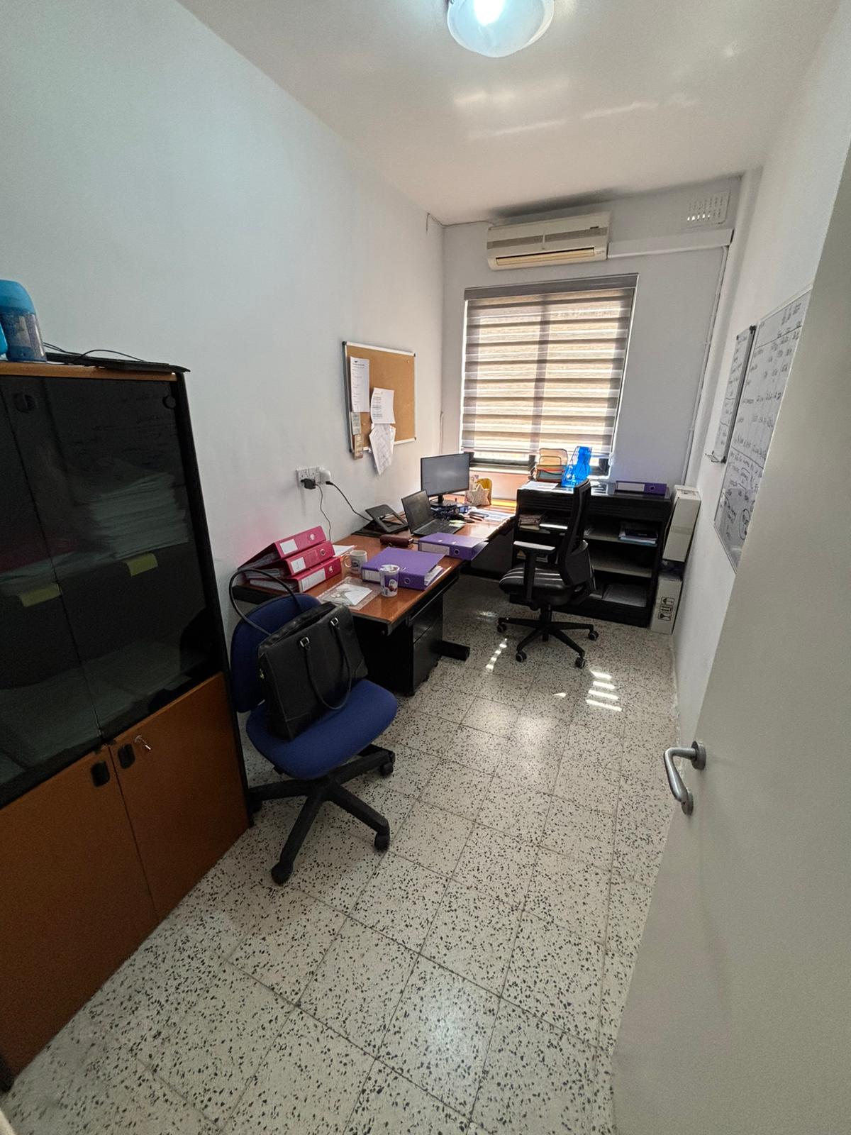 Office for Long Let in Ta' Xbiex - €2,000/month photo 4