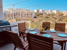 4 Bedroom Ensuite Terraced House for Long Let in St. Julian's - €2,500/month