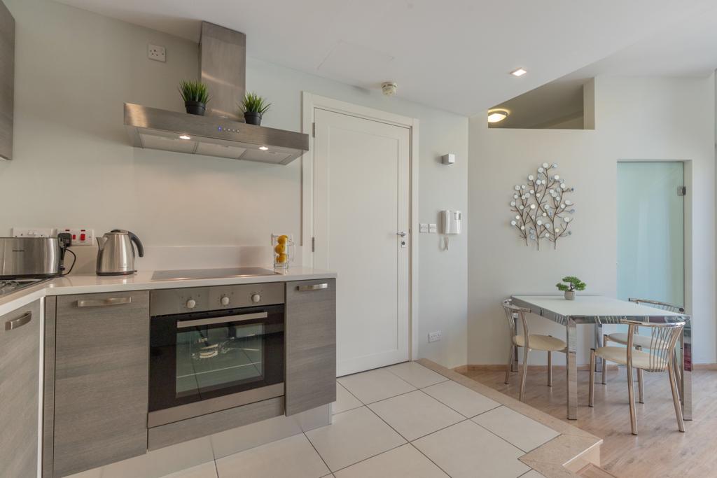 2 Bedroom Apartment for Long Let in St. Julian's - €2,500/month photo 4