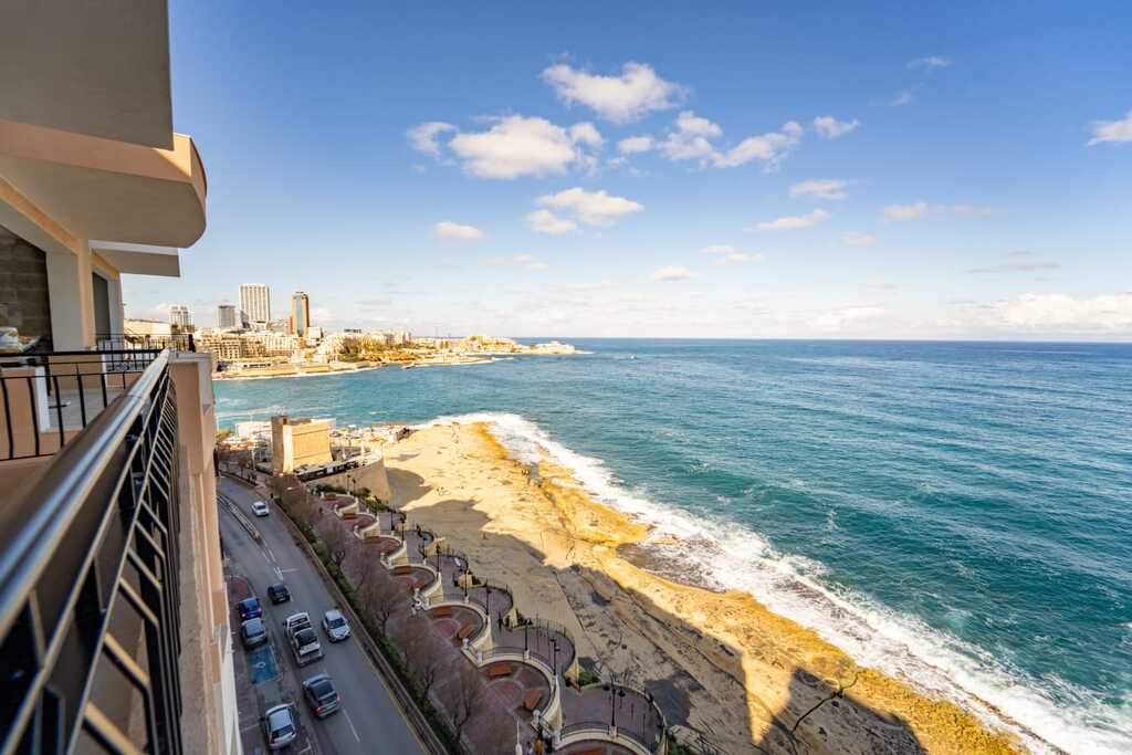 3 Bedroom Apartment for Long Let in Sliema - €4,500/month photo 2
