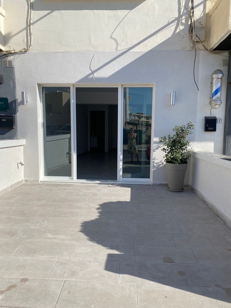 Office for Long Let in Swieqi - €1,100/month photo 4