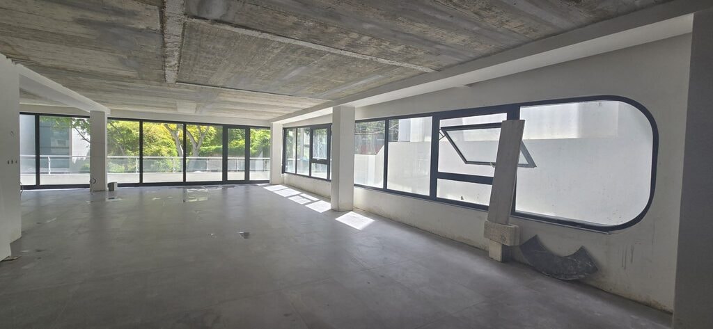 Office for Long Let in Msida - €3,000/month photo 3