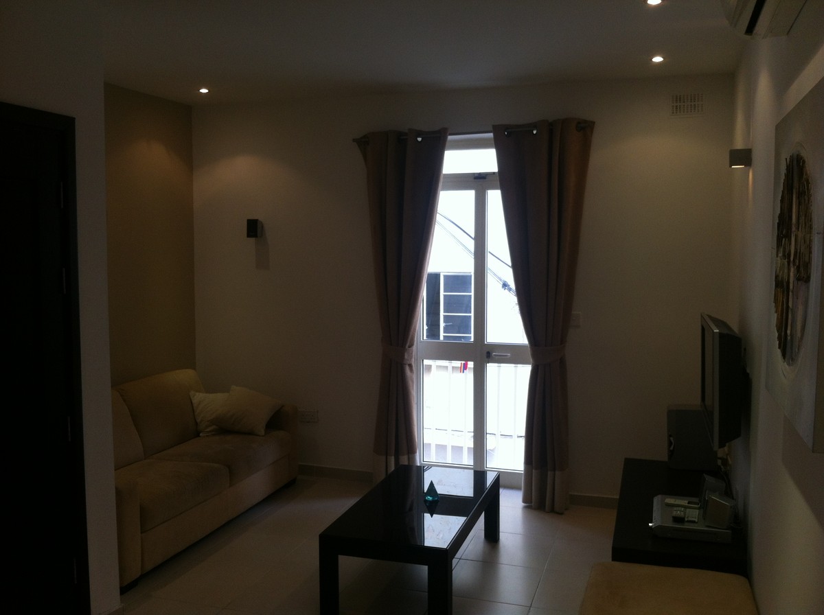 1 Bedroom Apartment for Long Let in St. Julian's - €1,250/month