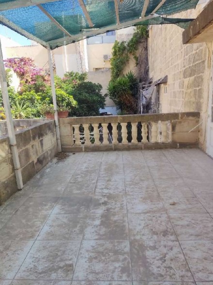Spacious 247sqm 3-Bedroom House of Character with Own Airspace in Iklin photo 5