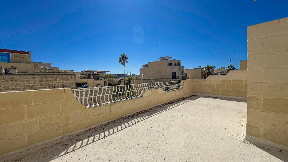 9 Bedroom Ensuite Farmhouse for Sale in Sannat - €1,200,000 photo 3