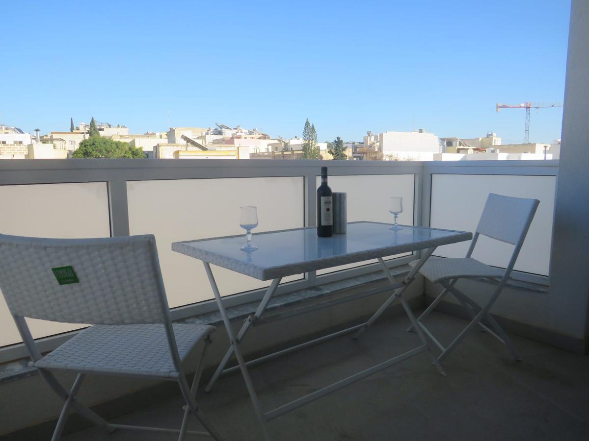 2 Bedroom Ensuite Apartment for Long Let in Marsaxlokk - €1,300/month
