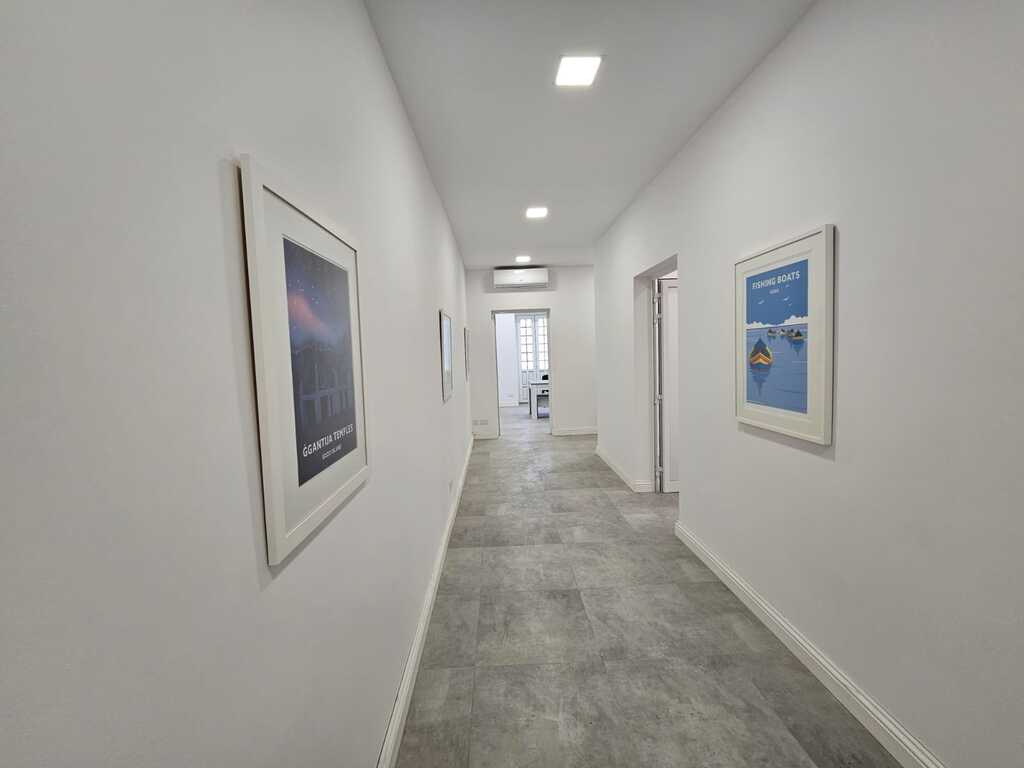 Office for Long Let in Valletta - €3,500/month photo 14