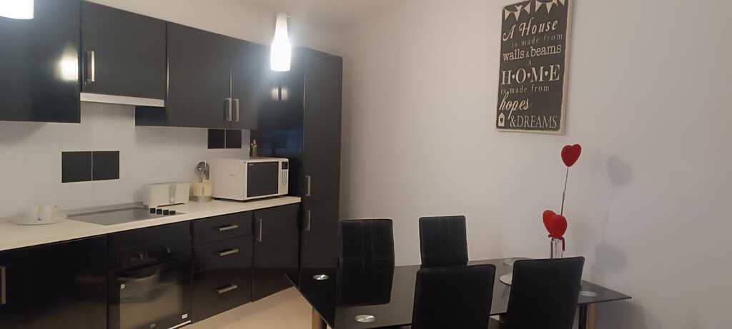 2 Bedroom Apartment for Long Let in Gżira - €1,200/month photo 3
