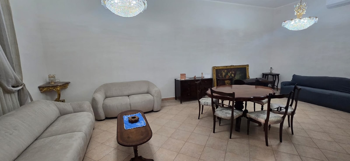 5 Bedroom Townhouse for Long Let in Sliema - €4,000/month photo 2