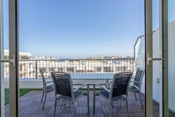 2 Bedroom Ensuite Penthouse for Long Let in Gżira - €2,100/month photo 4